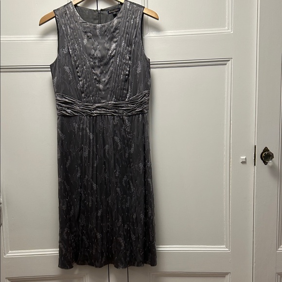 Brooks Brothers Gray Sleeveless Midi Dress - Picture 2 of 11